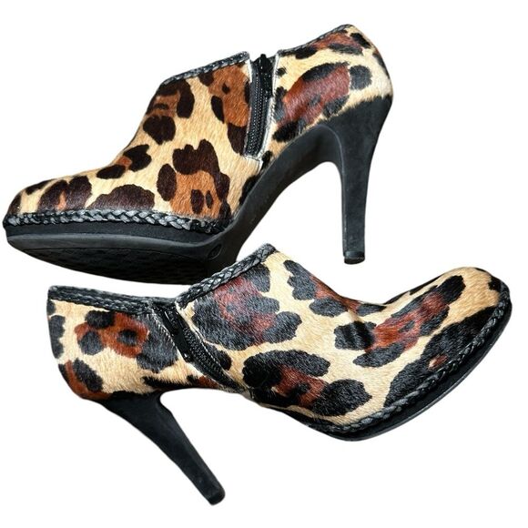 Antonio Melani size 8 leopard print Ankle stiletto Booties 4”Heel Side Zipper - Picture 1 of 9